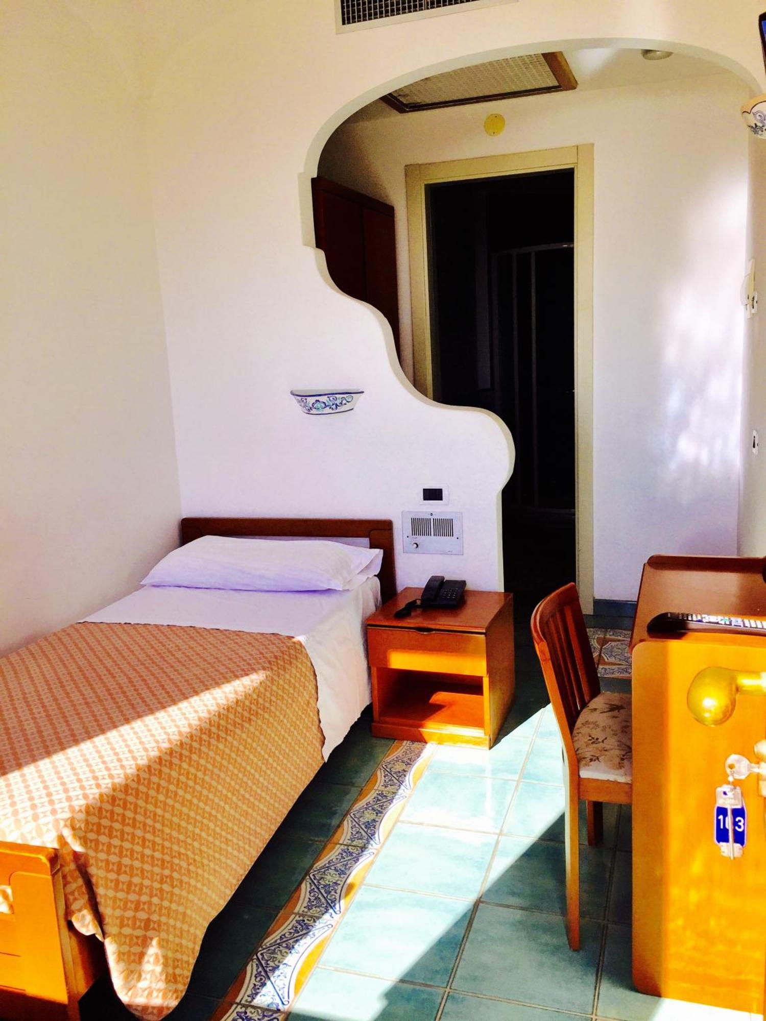 Hotel Don Felipe Ischia Camera foto